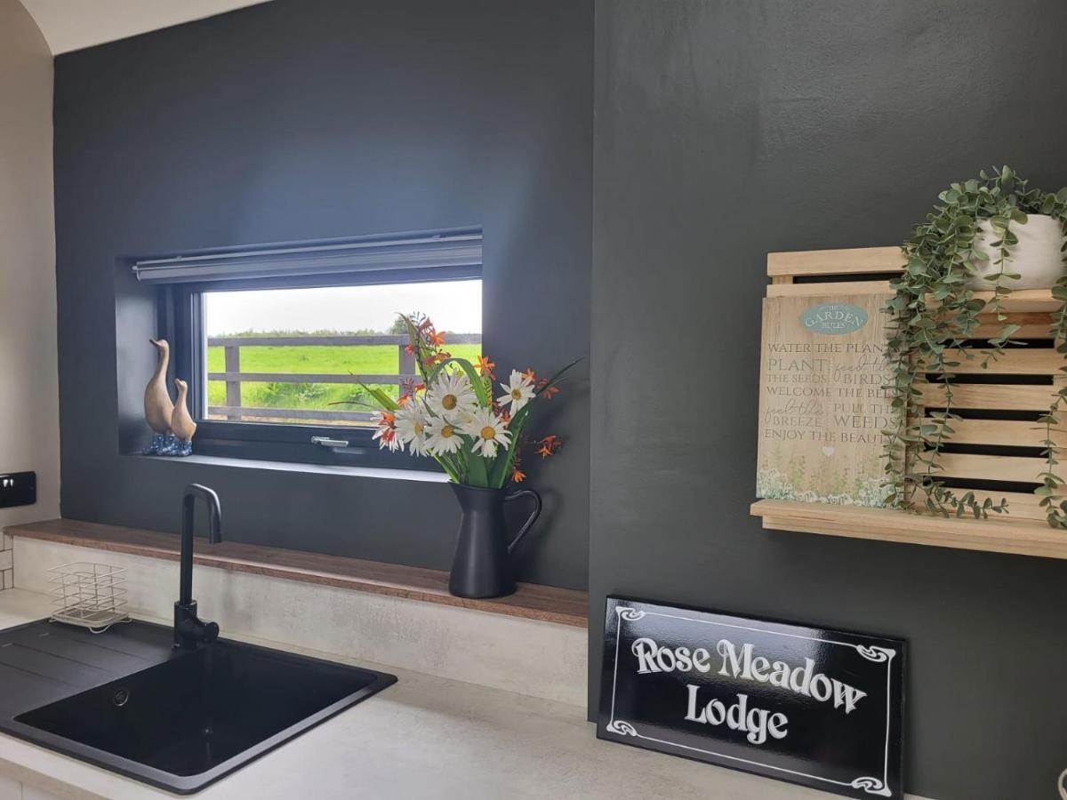 Rose Meadow Lodge 利斯坎诺 外观 照片